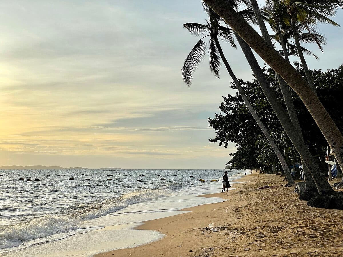 Jomtien - scooter rental area in Pattaya